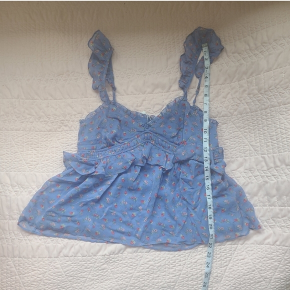 Joie NWT Medium 100% Silk floral ruffle dinesha lightweight top - Picture 12 of 12